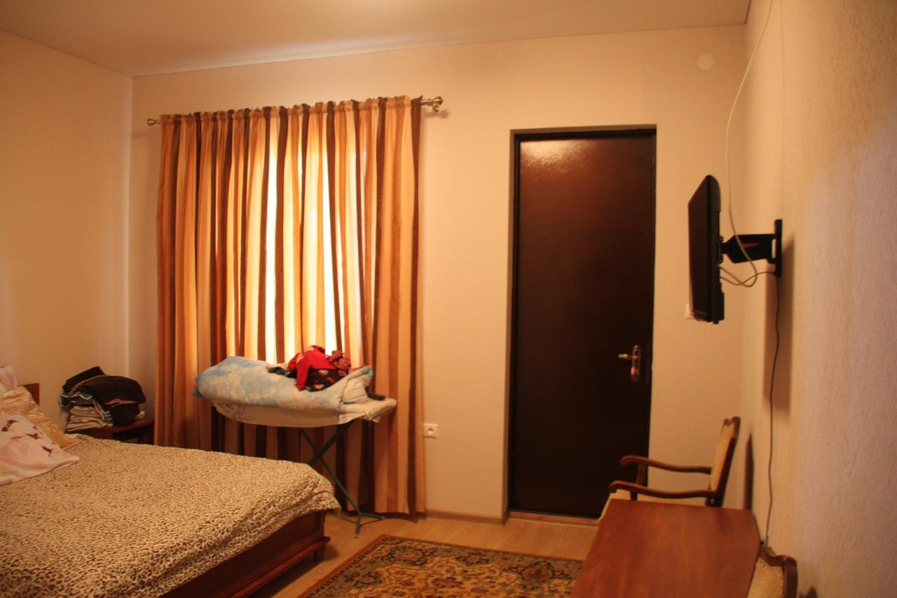 Амрапха Hotell Gudauta Eksteriør bilde